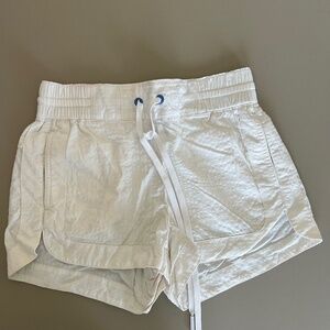 White Harbor Shorts Vineyard Vines